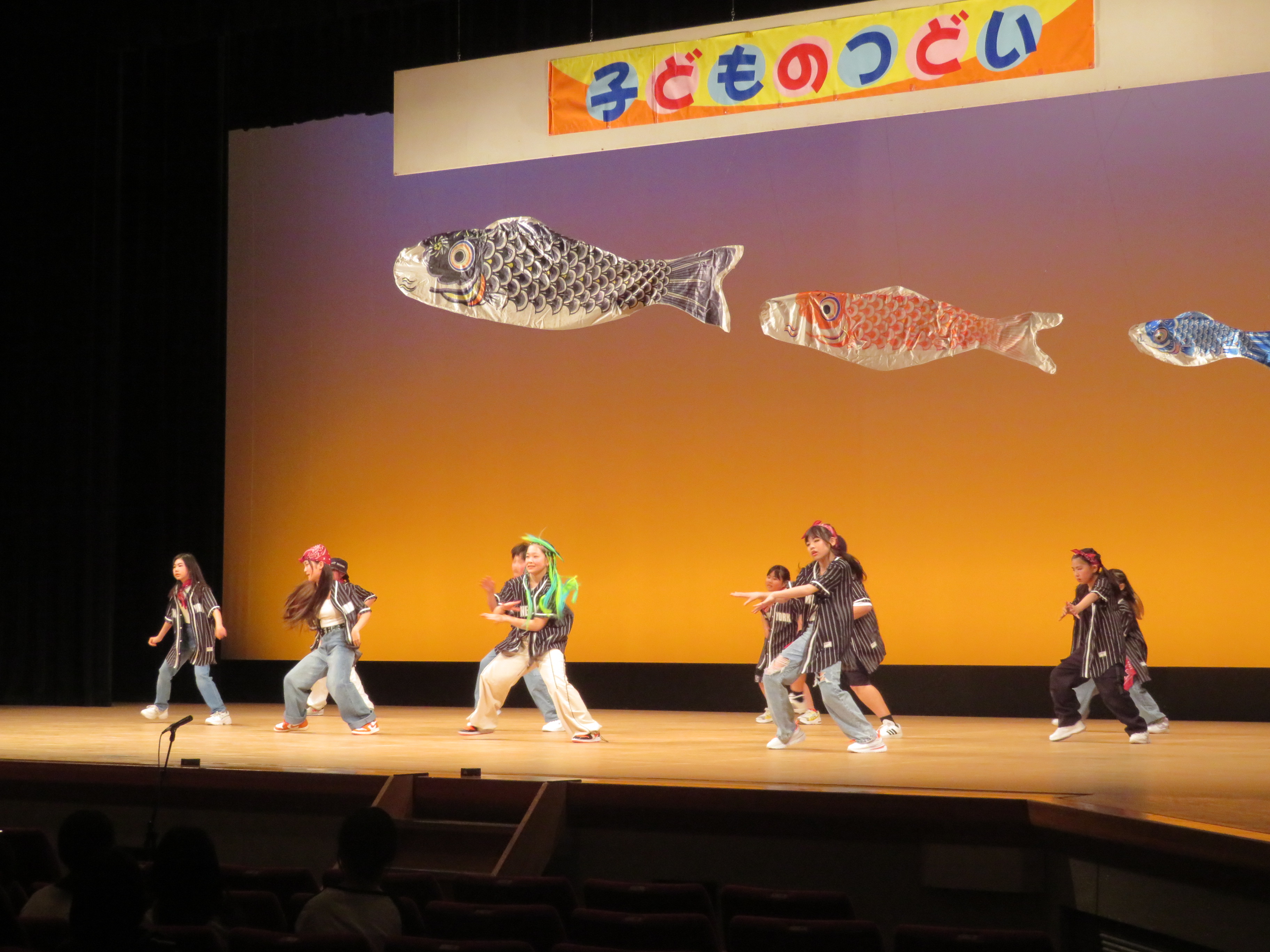 ステージパフォーマンス