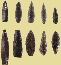 縄文時代早期頃(約8000~700年前)の石鏃